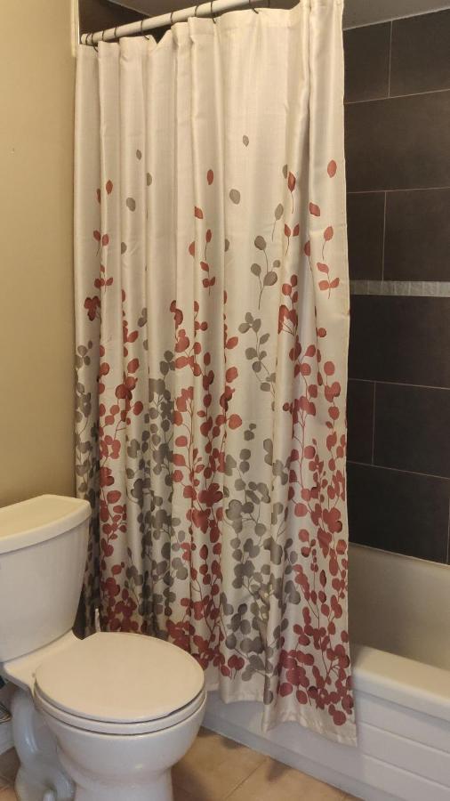 The Comfort Stay At City Of Pickering Ngoại thất bức ảnh