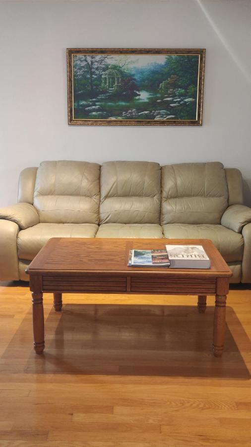 The Comfort Stay At City Of Pickering Ngoại thất bức ảnh