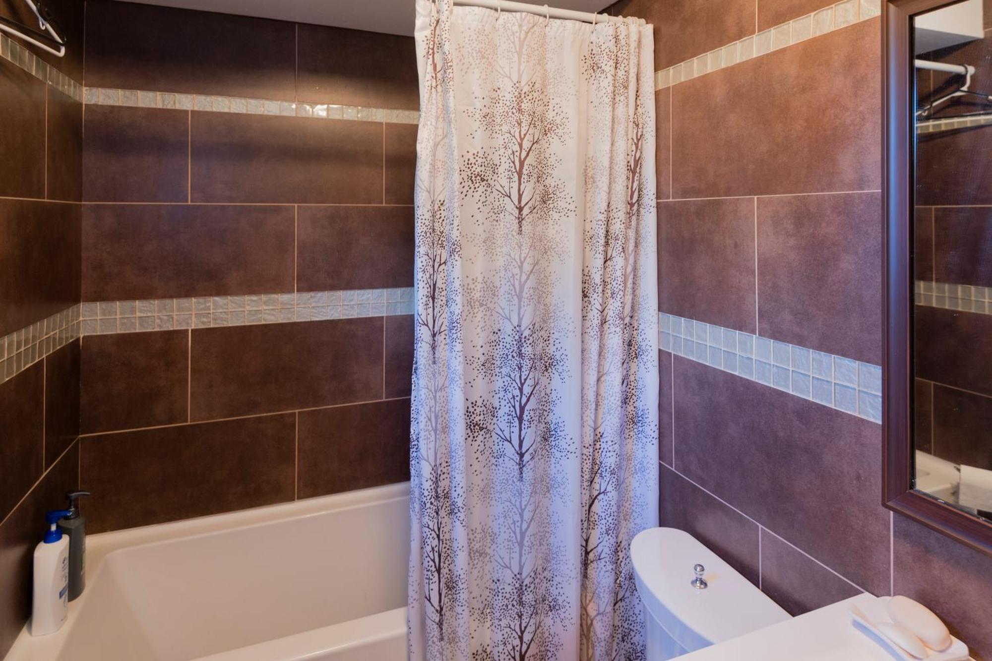 The Comfort Stay At City Of Pickering Ngoại thất bức ảnh